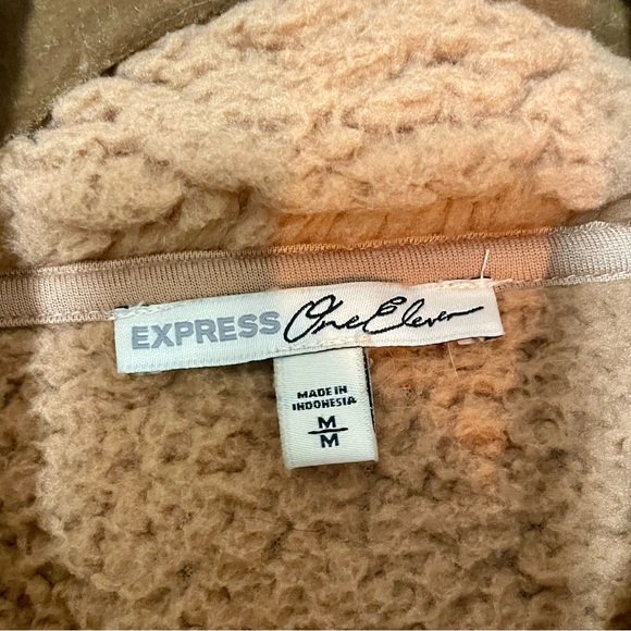 Express One Eleven Teddy Bear Jacket - Picture 3 of 3